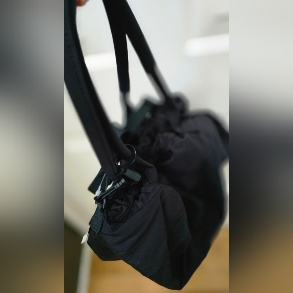 Uniqlo Black  Draw String Bag With Inner Pockets-NWT - Picture 10 of 13